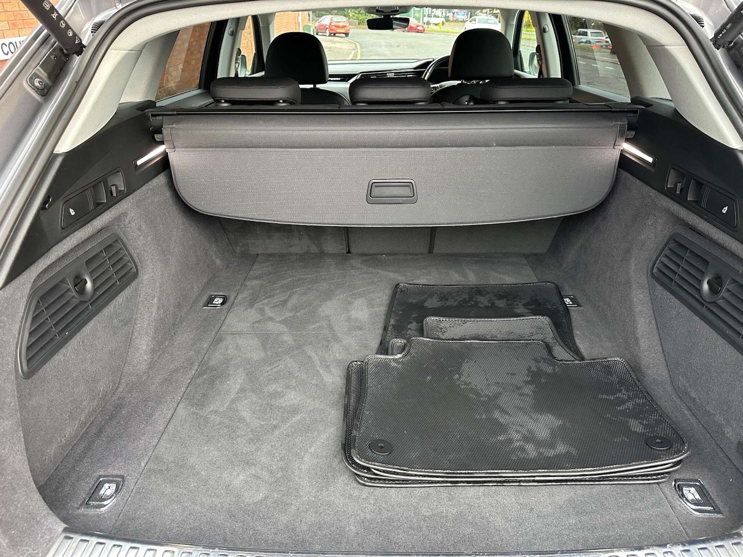 Used Audi e-tron 2021 for sale - 76946165: Photo 19