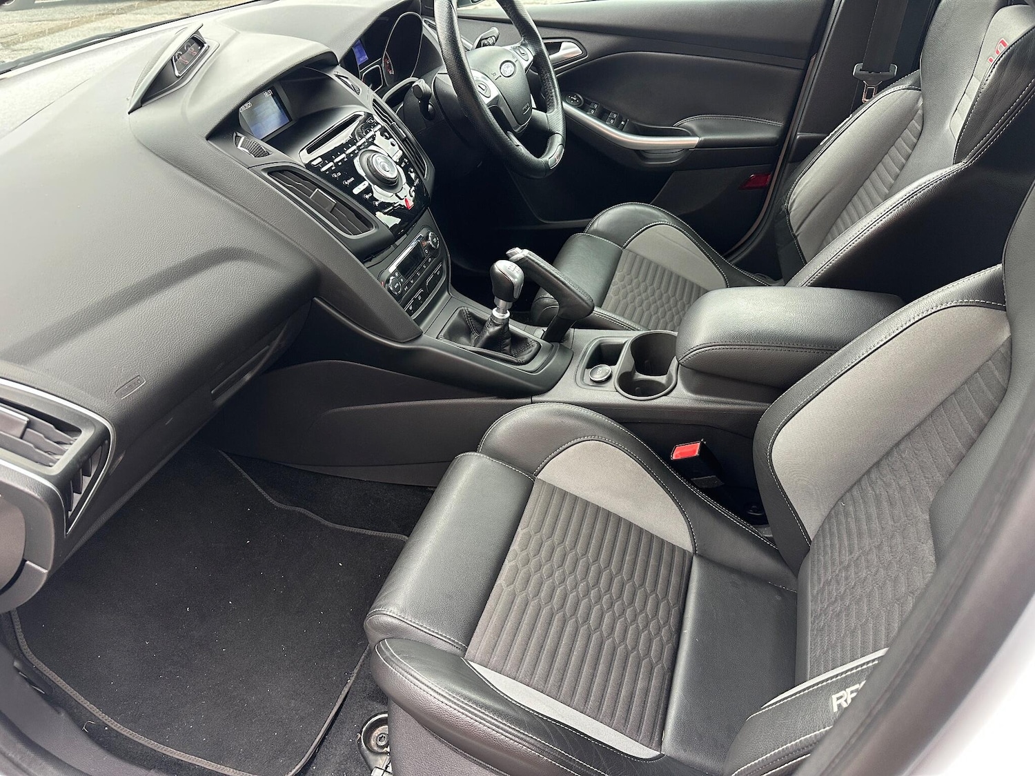 Used Ford Focus 2013 for sale - 76151902: Photo 10