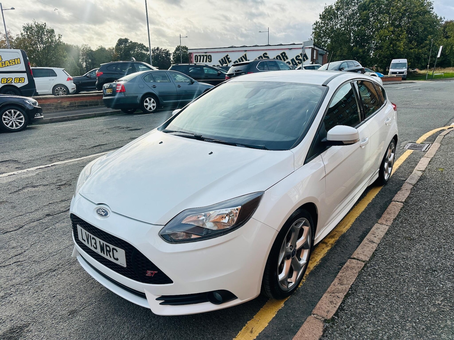 Used Ford Focus 2013 for sale - 76151902: Photo 3