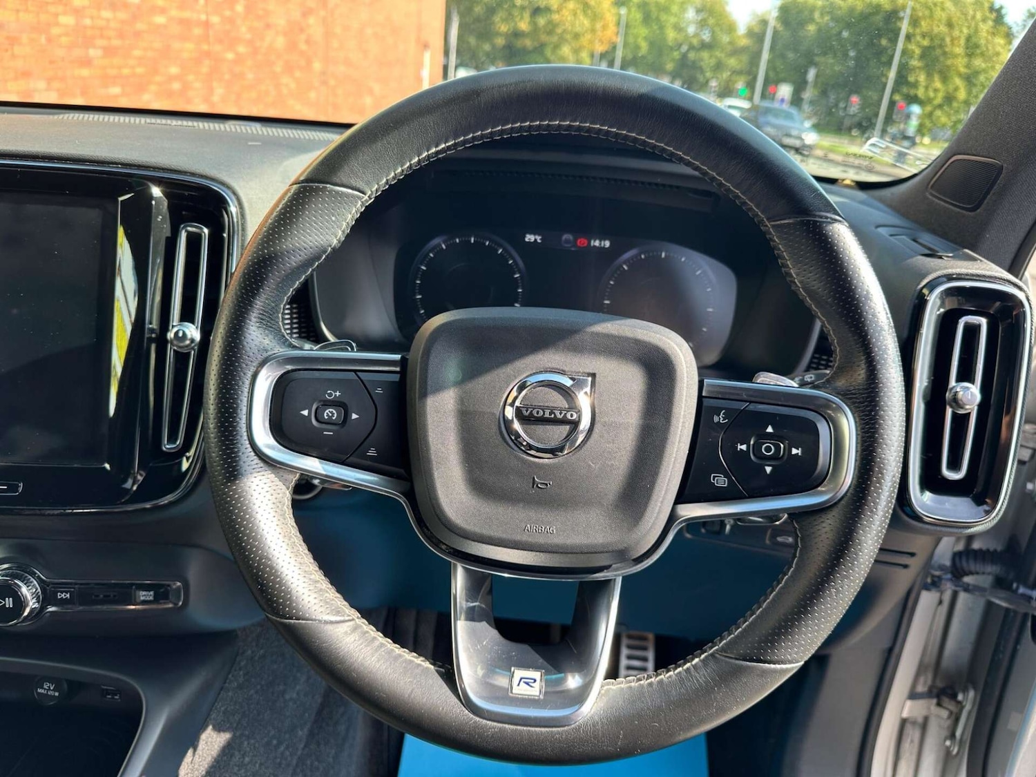 Used Volvo XC40 2018 for sale - 76946163: Photo 18