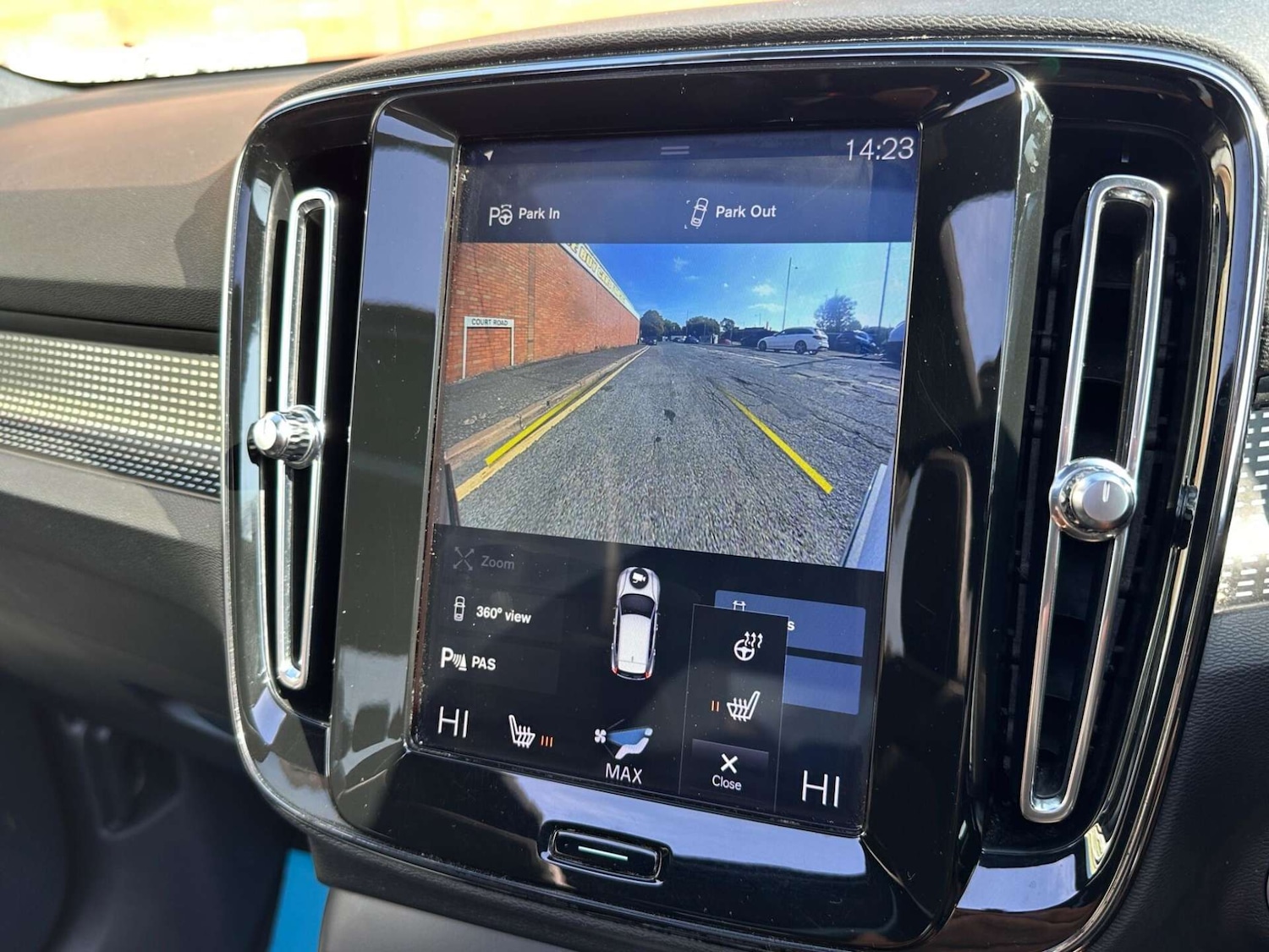 Used Volvo XC40 2018 for sale - 76946163: Photo 25