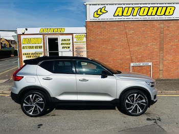 Used Volvo XC40 2018 for sale - 76946163: Photo
