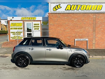 Used MINI Hatch 2018 for sale - 75577060: Photo