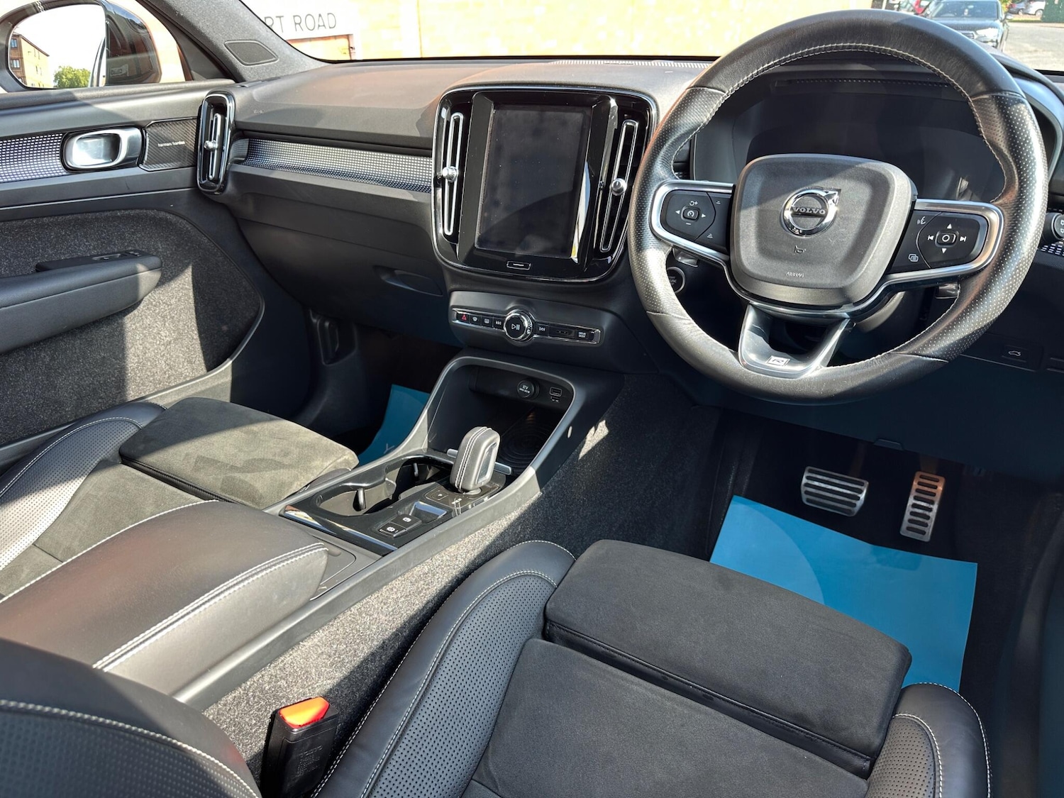 Used Volvo XC40 2018 for sale - 76012659: Photo 16