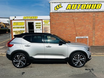Used Volvo XC40 2018 for sale - 76012659: Photo