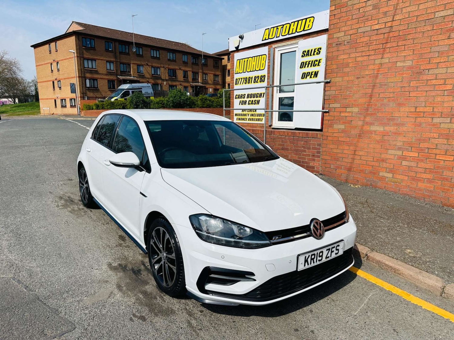 Used Volkswagen Golf 2019 for sale - 76946149: Photo 1