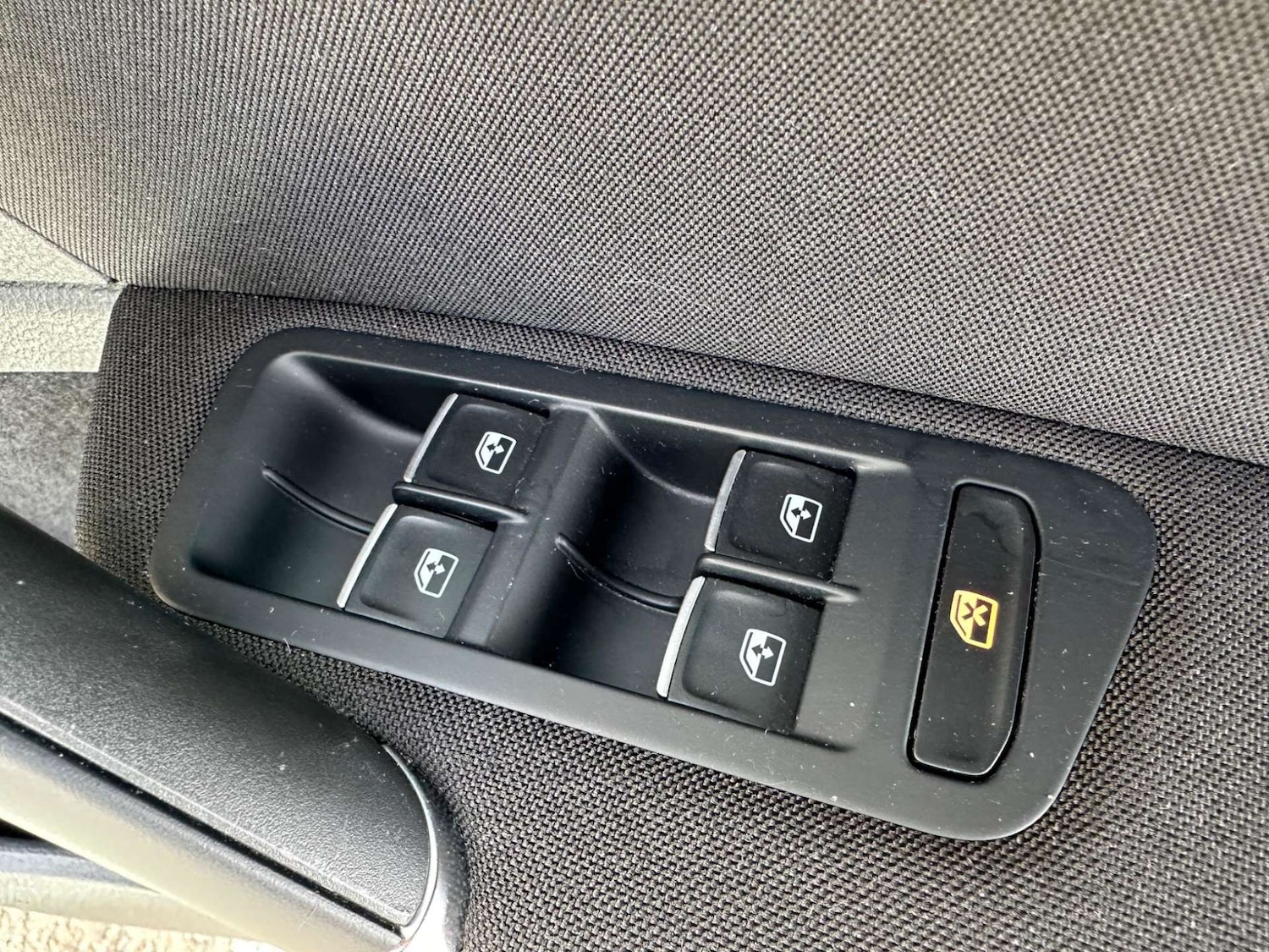 Used Volkswagen Golf 2019 for sale - 76946149: Photo 24