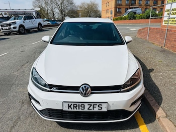 Used Volkswagen Golf 2019 for sale - 76946149: Photo