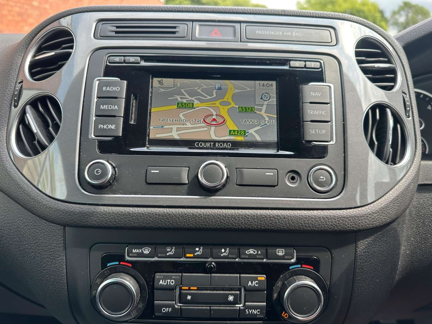 Used Volkswagen Tiguan 2014 for sale - 76946155: Photo 17