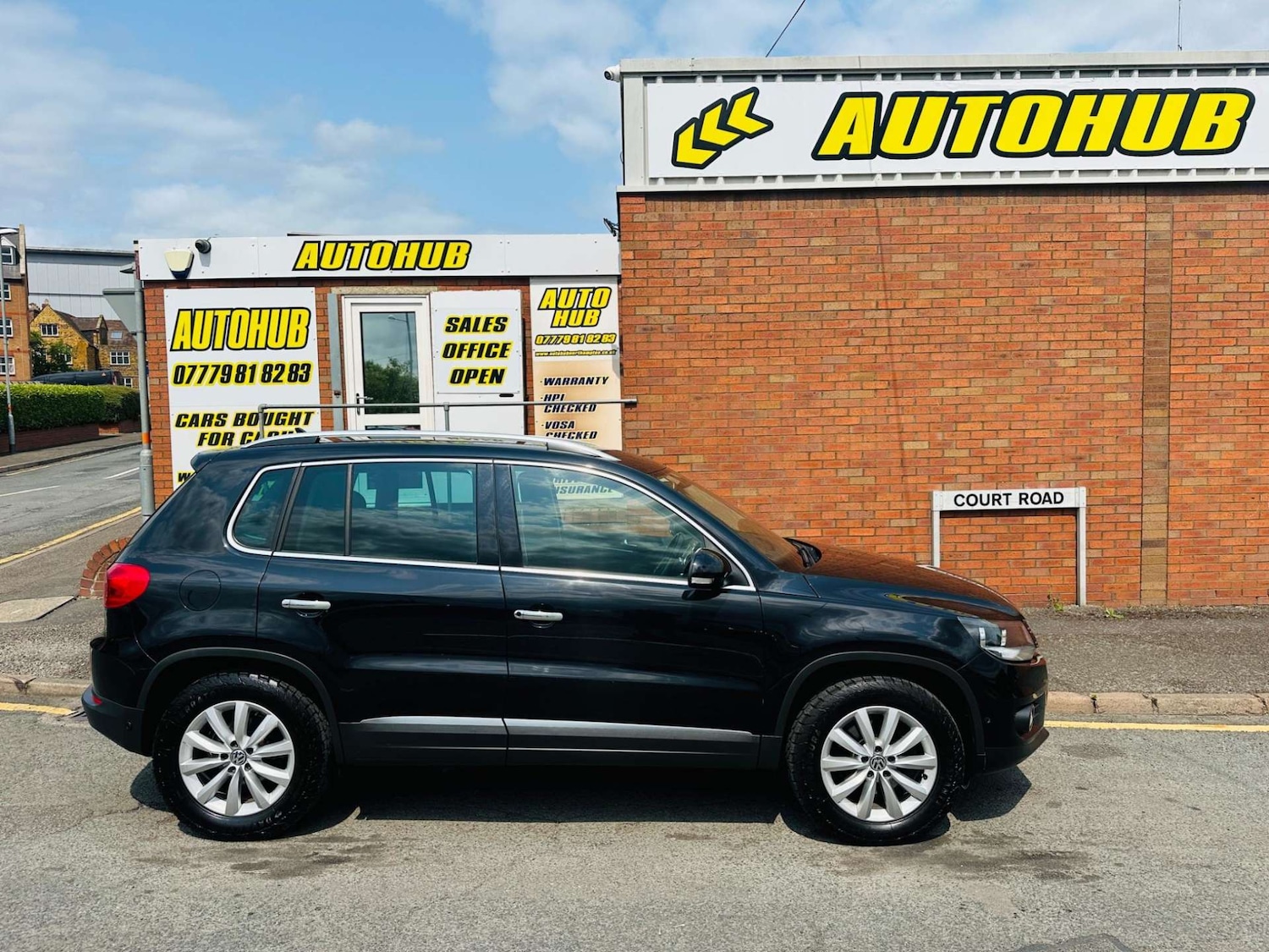 Used Volkswagen Tiguan 2014 for sale - 76946155: Photo 2