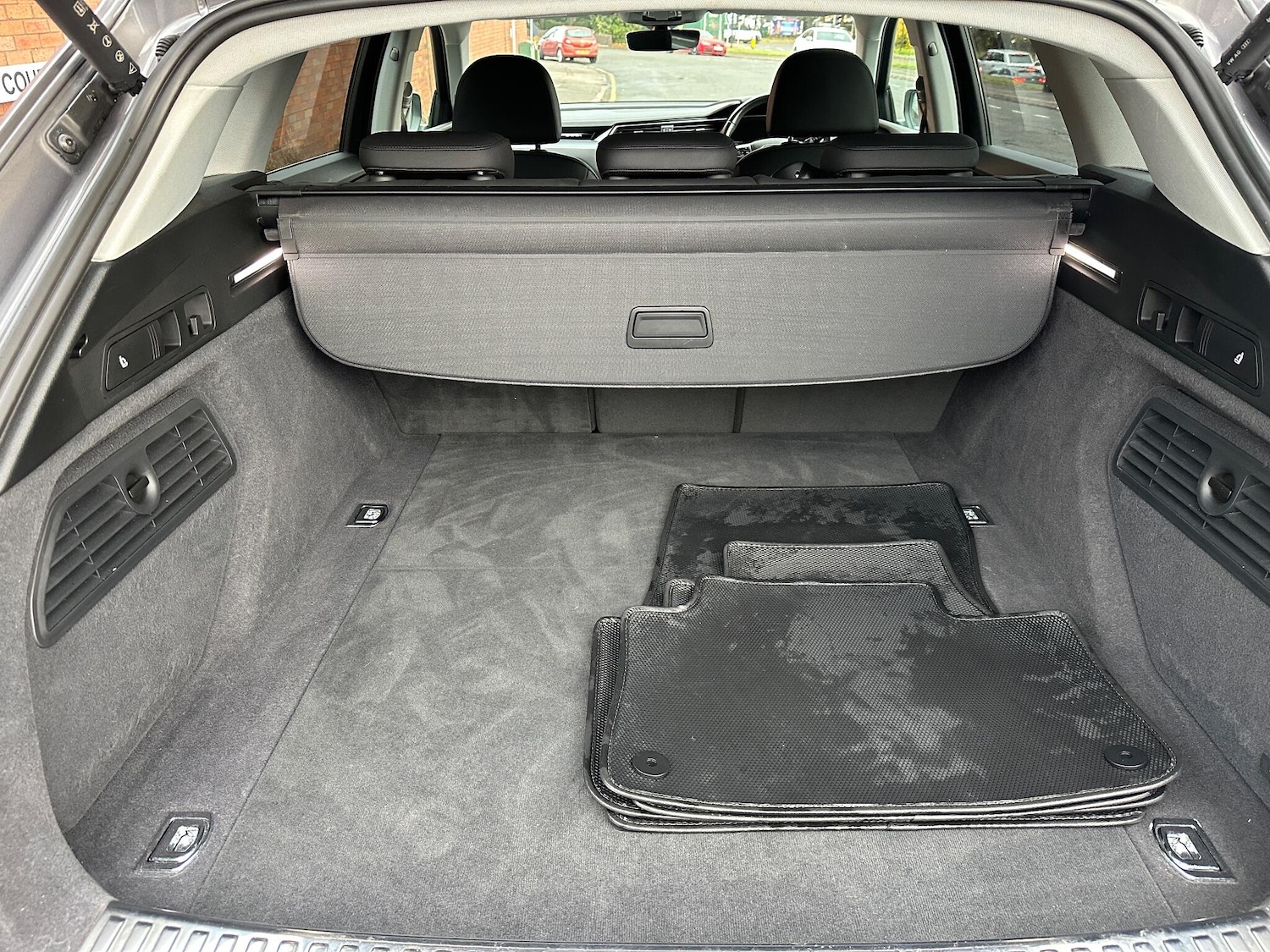 Used Audi e-tron 2021 for sale - 76360643: Photo 19