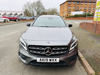 Used Mercedes-Benz GLA 2019 for sale - 77798702: Photo