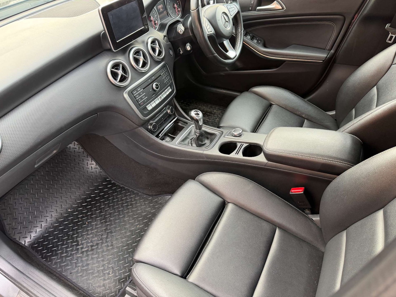 Used Mercedes-Benz A-Class 2017 for sale - 77236278: Photo 3