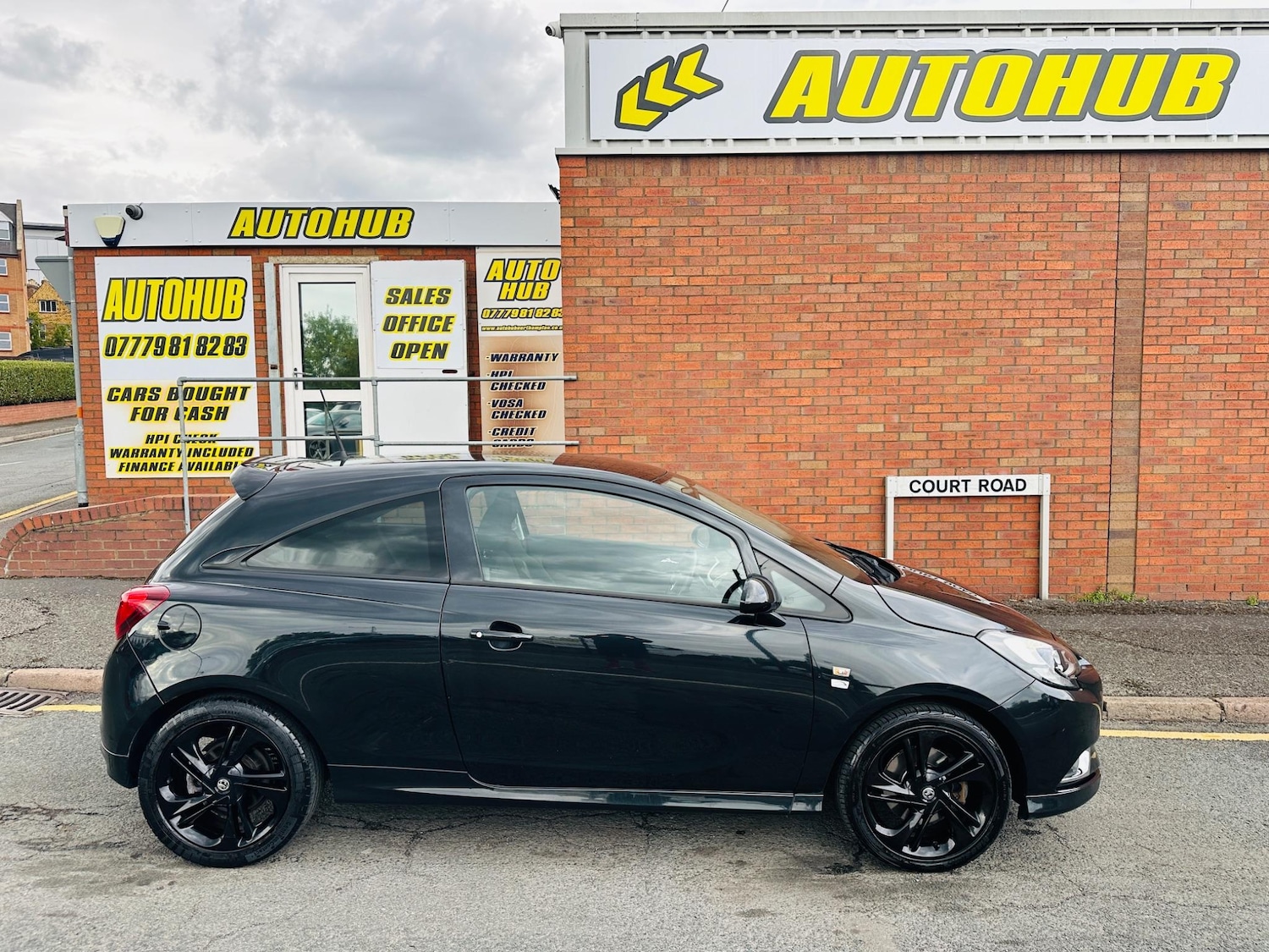 Used Vauxhall Corsa for sale - 76727992: Photo 2