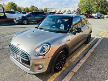 Used MINI Hatch 2018 for sale - 74242506: Photo