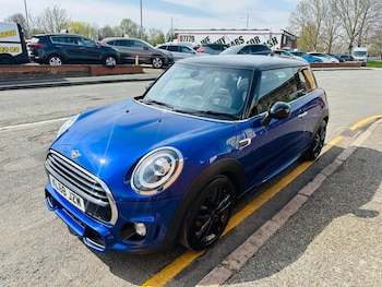Used MINI Hatch 2019 for sale - 75768466: Photo