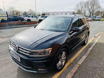 Used Volkswagen Tiguan 2017 for sale - 77845670: Photo