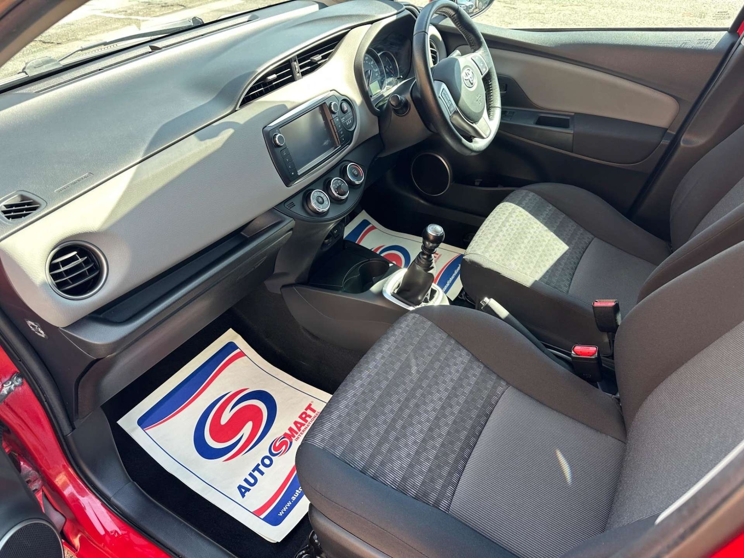 Used Toyota Yaris 2016 for sale - 76946159: Photo 10