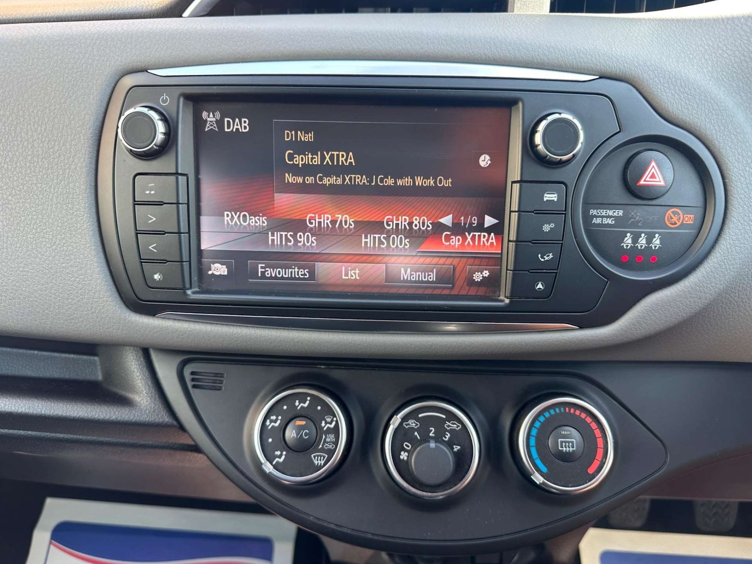 Used Toyota Yaris 2016 for sale - 76946159: Photo 16