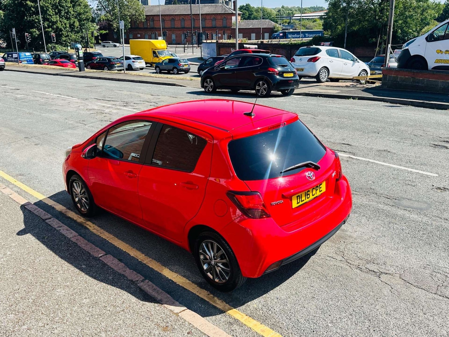 Used Toyota Yaris 2016 for sale - 76946159: Photo 9