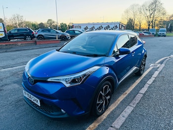 Used Toyota C-HR 2018 for sale - 78377027: Photo