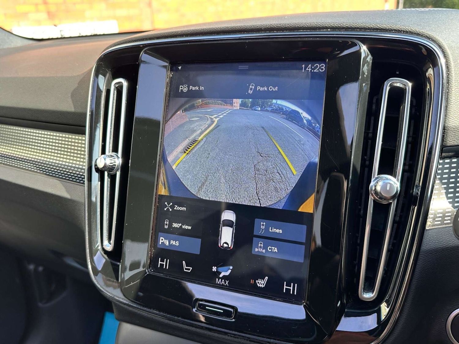 Used Volvo XC40 2018 for sale - 77775459: Photo 23