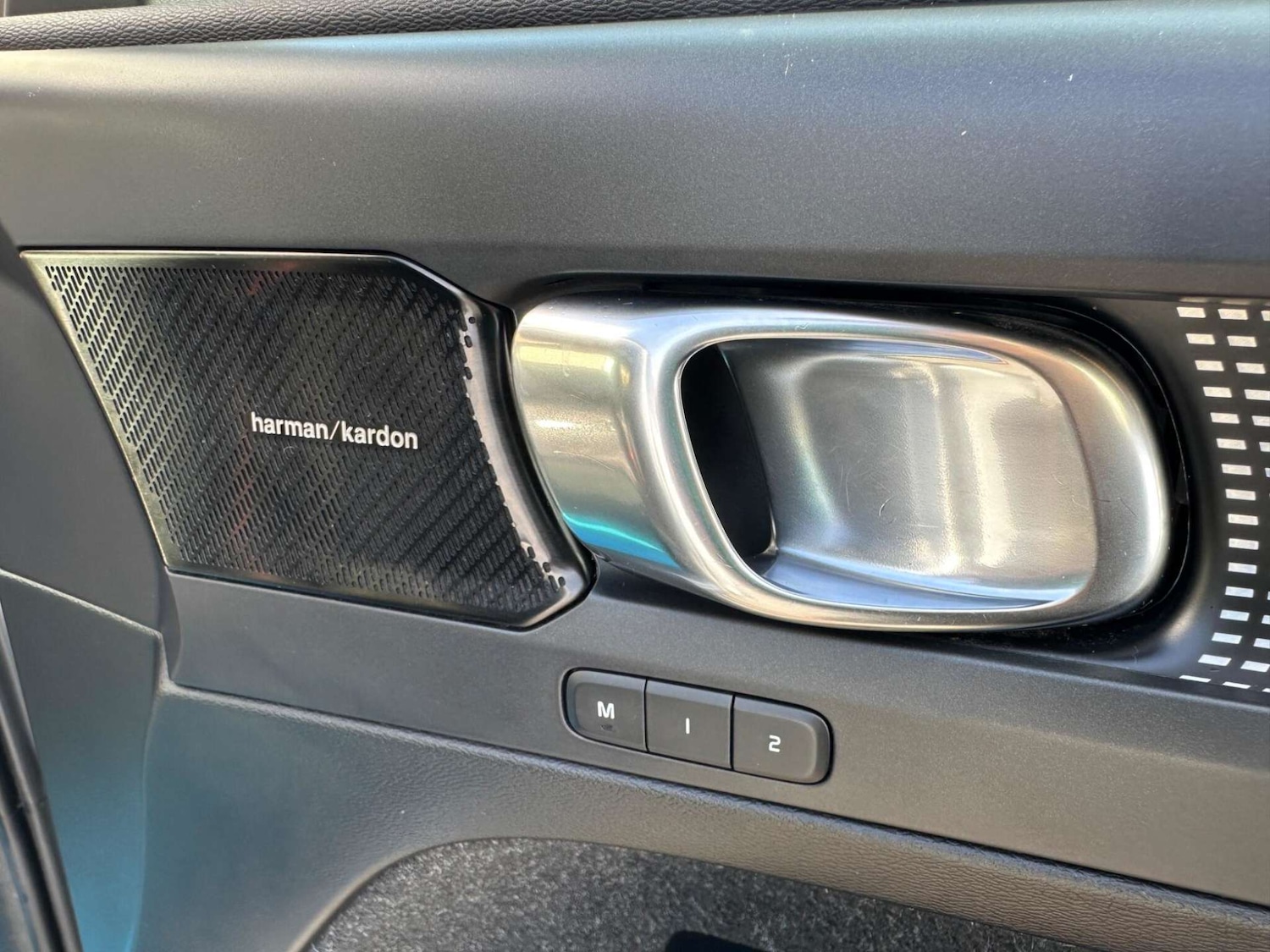 Used Volvo XC40 2018 for sale - 77775459: Photo 30