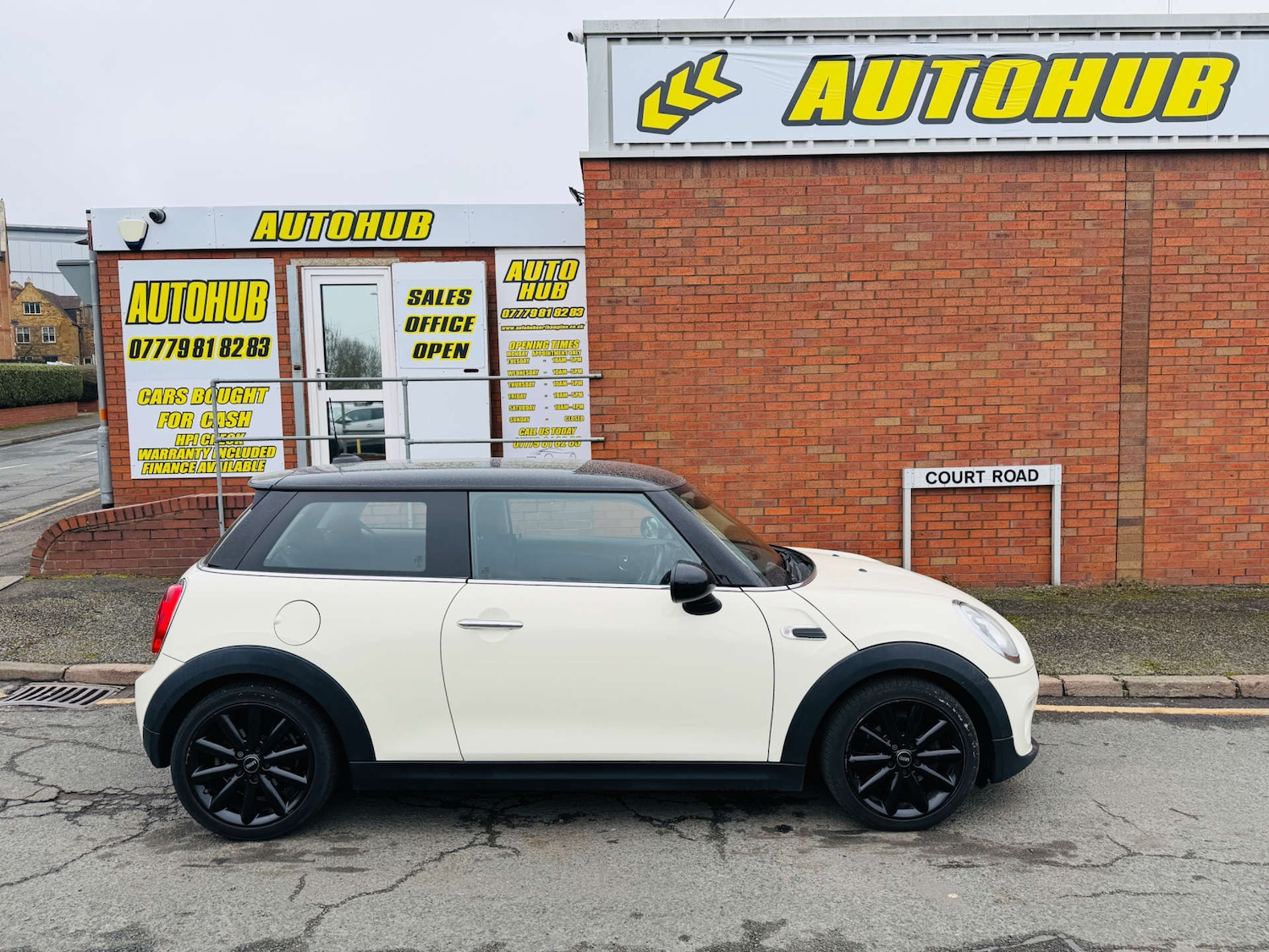 Used MINI Hatch 2017 for sale - 77798698: Photo 3