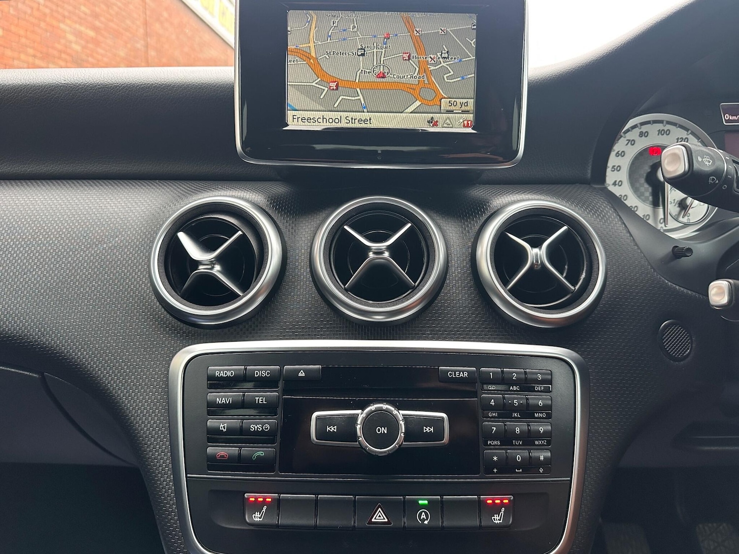 Used Mercedes-Benz A-Class 2015 for sale - 76608501: Photo 16