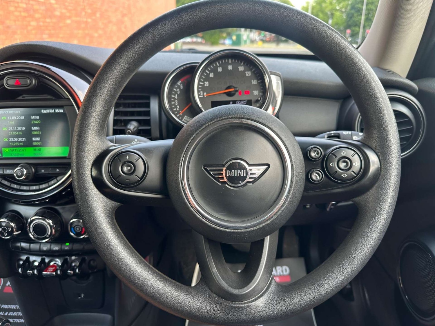 Used MINI Hatch 2018 for sale - 76946156: Photo 19