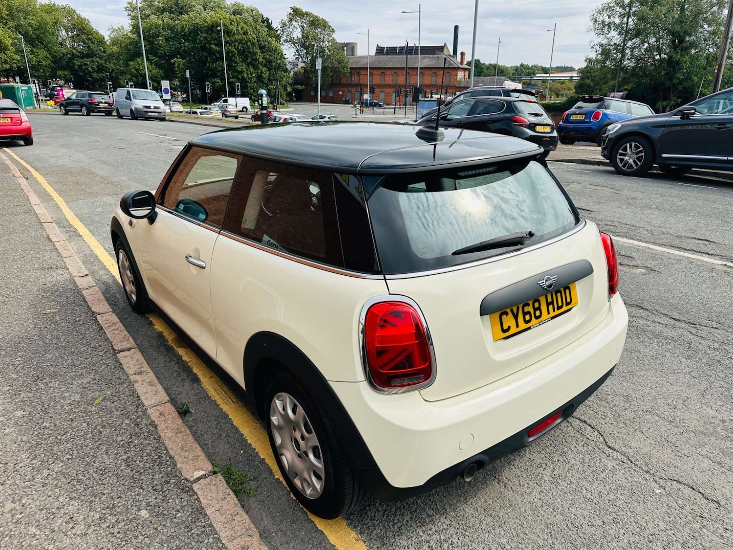 Used MINI Hatch 2018 for sale - 76946156: Photo 8