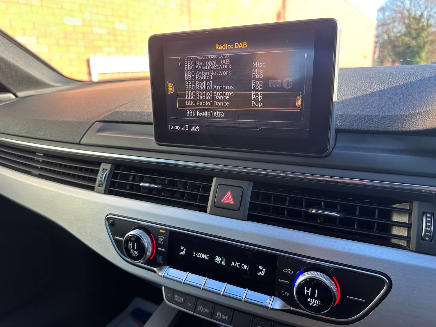 Used Audi A4 2017 for sale - 76946157: Photo 25