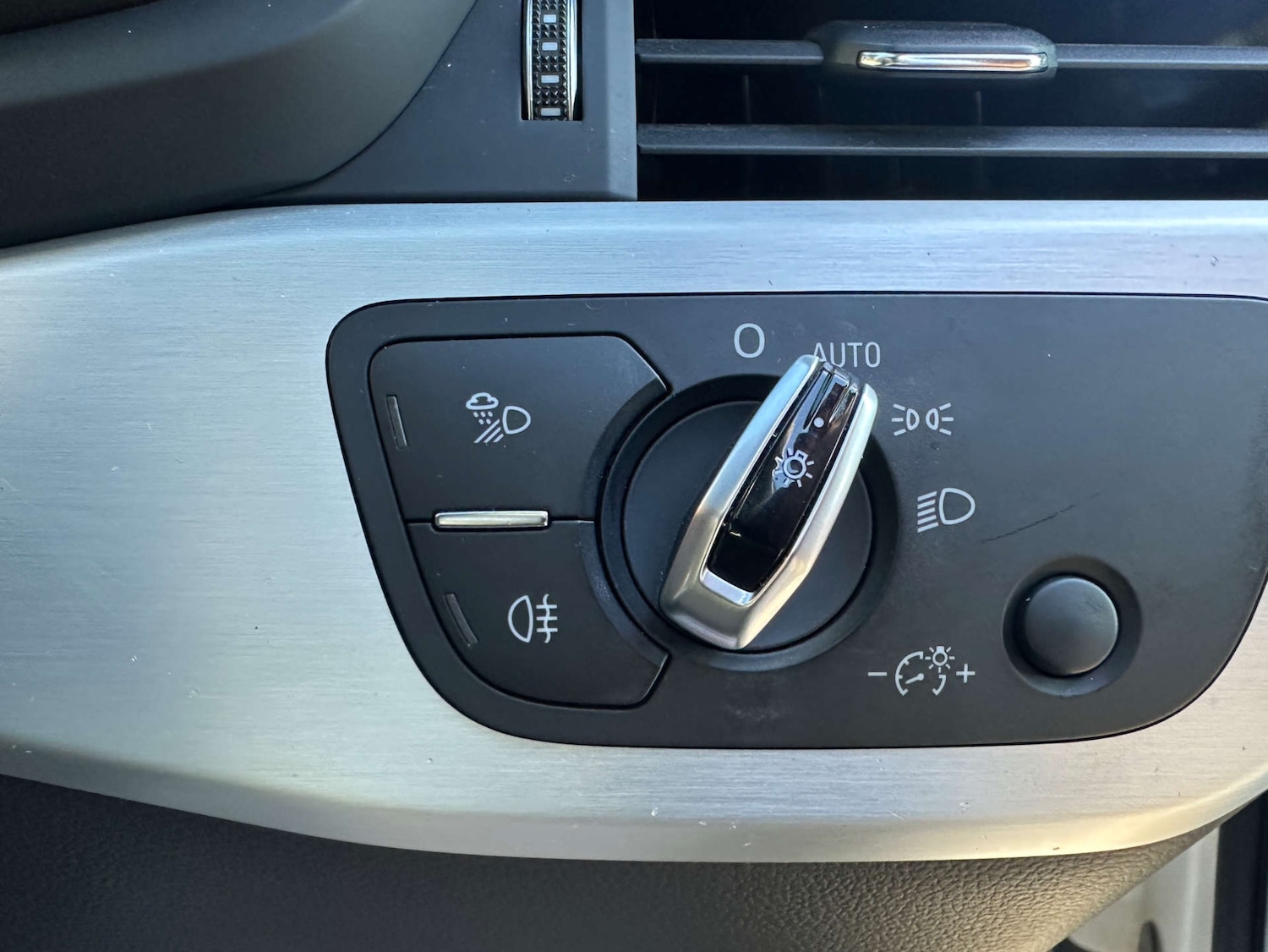 Used Audi A4 2017 for sale - 76946157: Photo 36