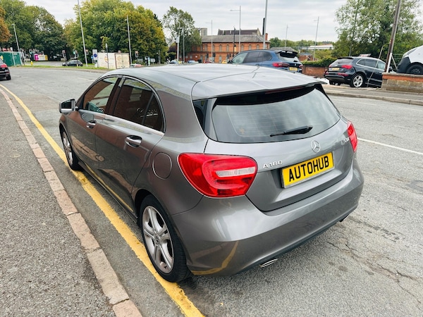 Used Mercedes-Benz A-Class 2015 for sale - 76240117: Photo 5