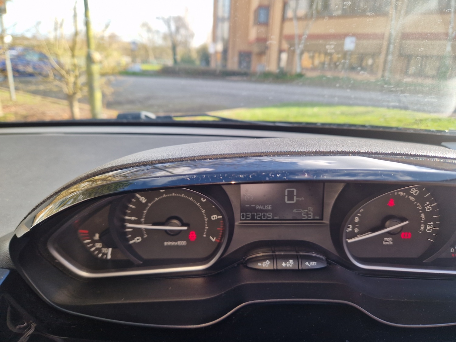 Used Peugeot 208 2016 for sale - 78014823: Photo 2