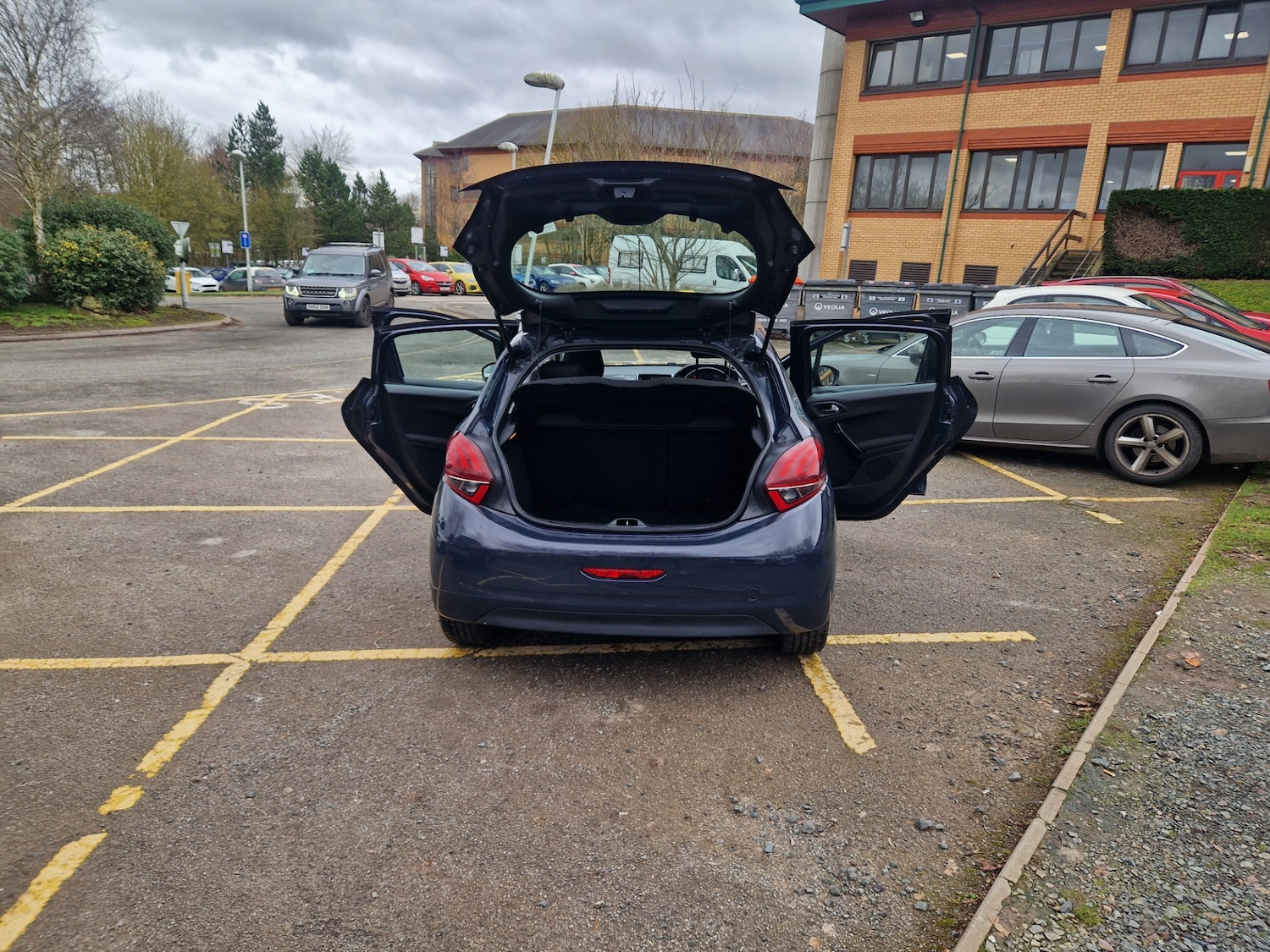 Used Peugeot 208 2016 for sale - 78014948: Photo 2