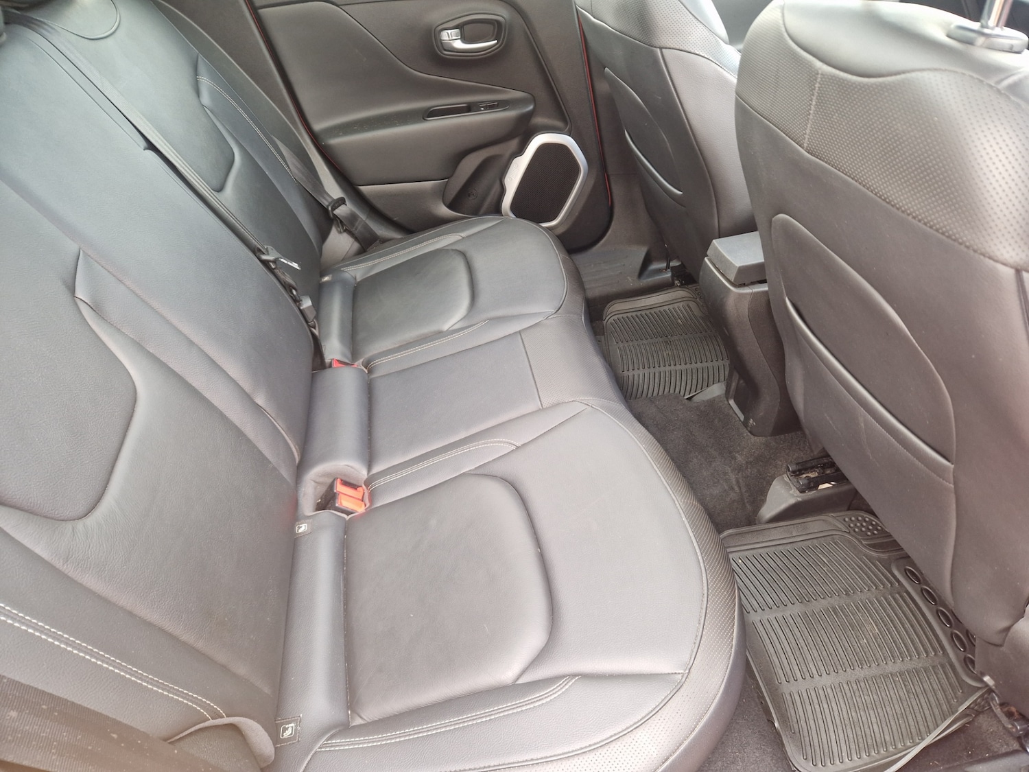 Used Jeep Renegade 2015 for sale - 78067067: Photo 12