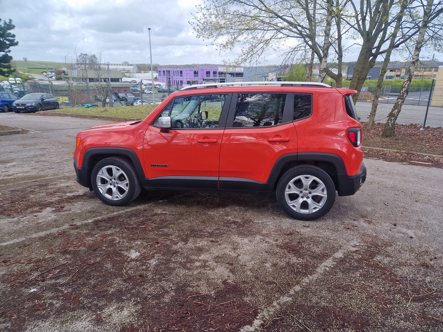 Used Jeep Renegade 2015 for sale - 78067067: Photo 2