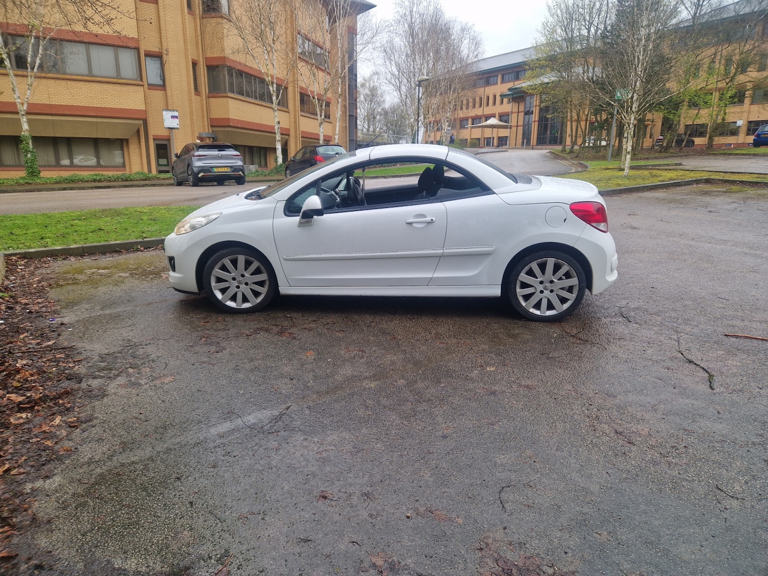 Used Peugeot 207 2010 for sale - 78060787: Photo 6