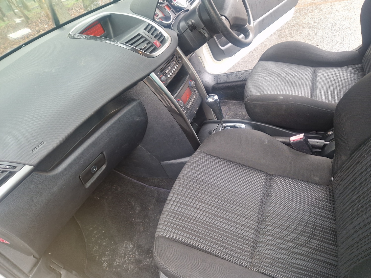 Used Peugeot 207 2010 for sale - 78060787: Photo 8