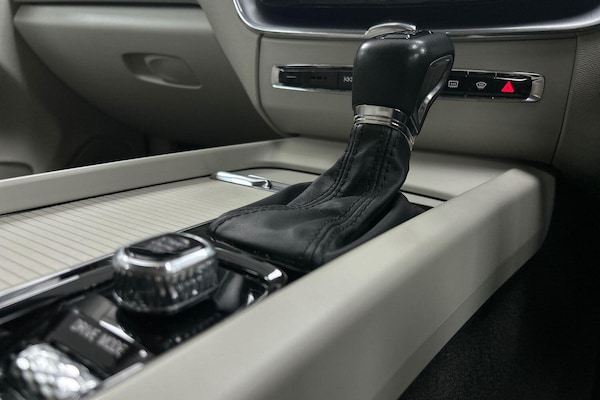 Used Volvo XC60 2018 for sale - 76247891: Photo 19