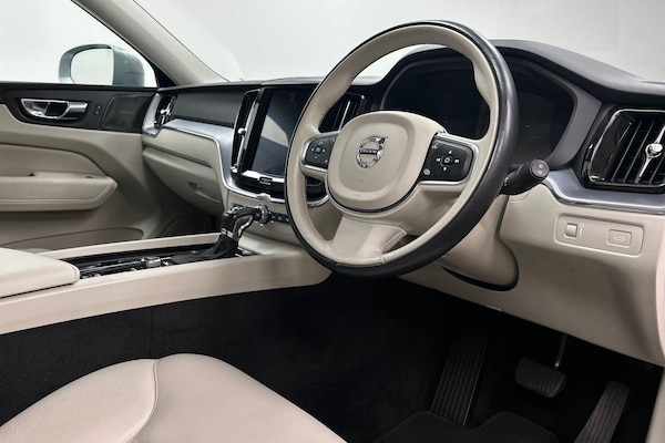 Used Volvo XC60 2018 for sale - 76247891: Photo 7