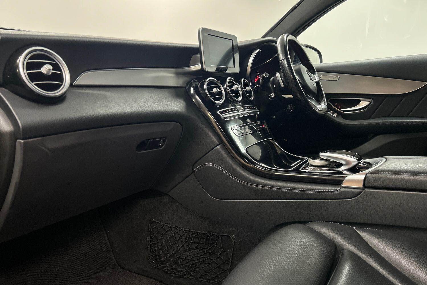 Used Mercedes-Benz GLC 2017 for sale - 76026557: Photo 6