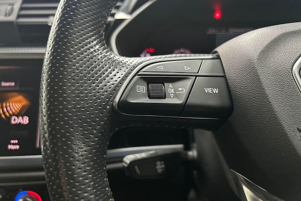 Used Audi Q3 2019 for sale - 75670644: Photo 8