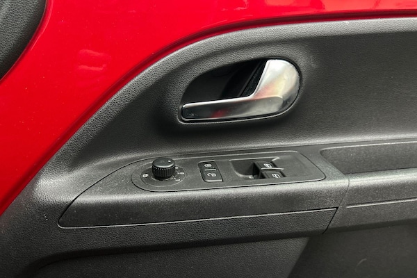 Used Volkswagen up! 2015 for sale - 76032469: Photo 22