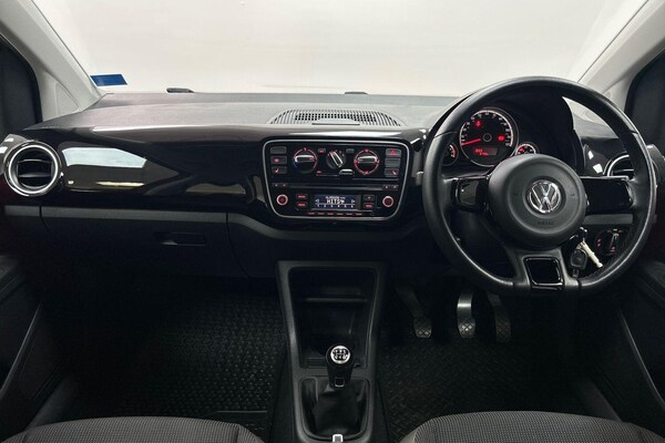 Used Volkswagen up! 2015 for sale - 76032469: Photo 5