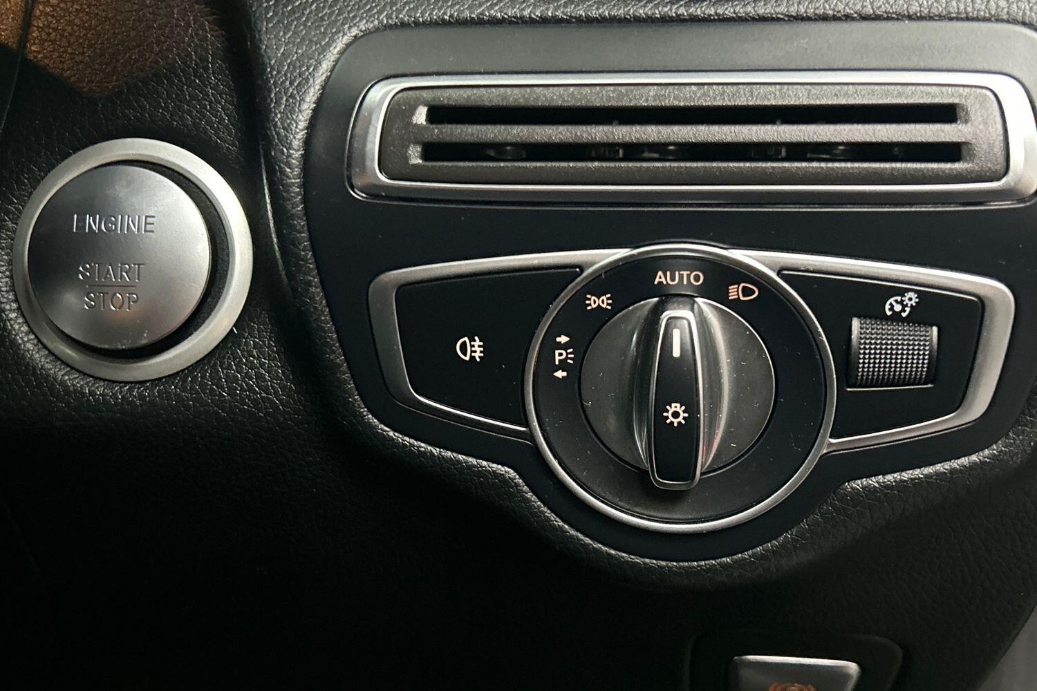 Used Mercedes-Benz GLC 2018 for sale - 75927405: Photo 25