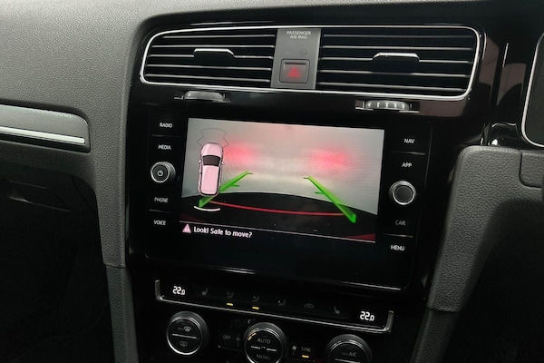 Used Volkswagen Golf 2019 for sale - 76201282: Photo 23