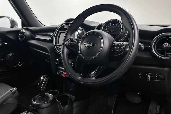 Used MINI Hatch 2019 for sale - 76247033: Photo 7
