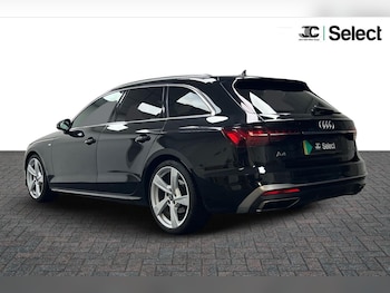 Used Audi A4 Avant 2020 for sale - 76151157: Photo